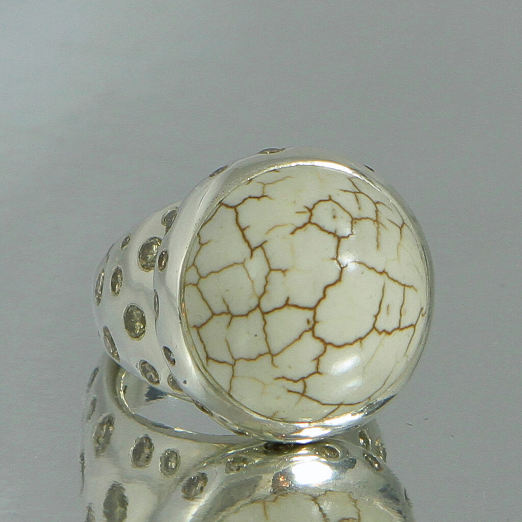 “White Sparks” – SS Ring, white “turquoise”, champagne diamonds